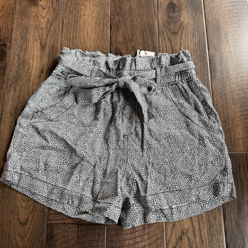Thread and Supply‎ Black White Pebble Print Paperbag Shorts XS CK110TCDG New